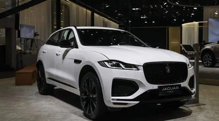 动力与优雅并存,捷豹f-pace展现不凡驾驶魅力_搜狐汽车_搜狐网