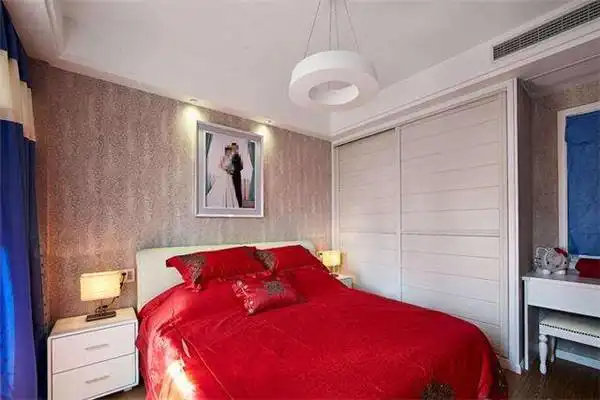 婚纱照挂在卧室哪里好卧室婚纱照的挂法