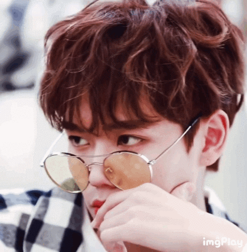 林彦俊|沙雕动图(流量燃烧警告)