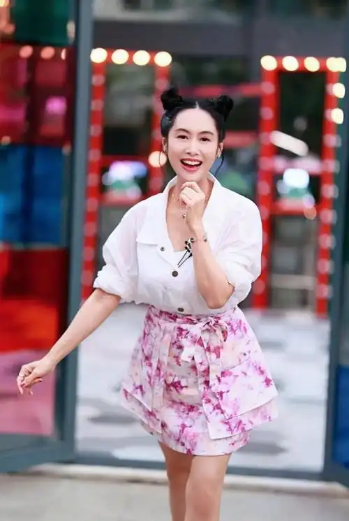 朱茵个人资料简介(朱茵:让我回到20岁的时候,我一定会先去找我老公