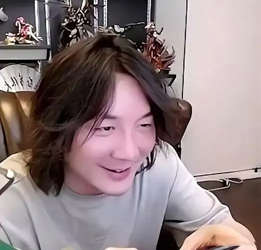 虎牙楚河宣称自己手头紧,就连张大仙,miss也难逃此尴尬境地_健康_方略