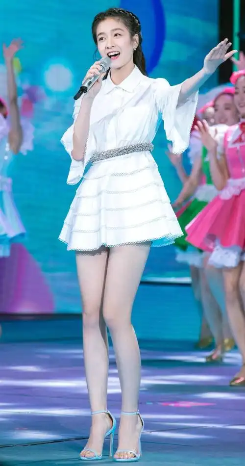 明星风采(25)---张雪迎