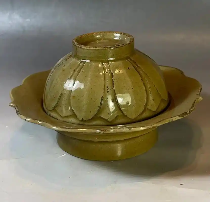 收藏品 宋代越窑莲花形盏托 - 抖音