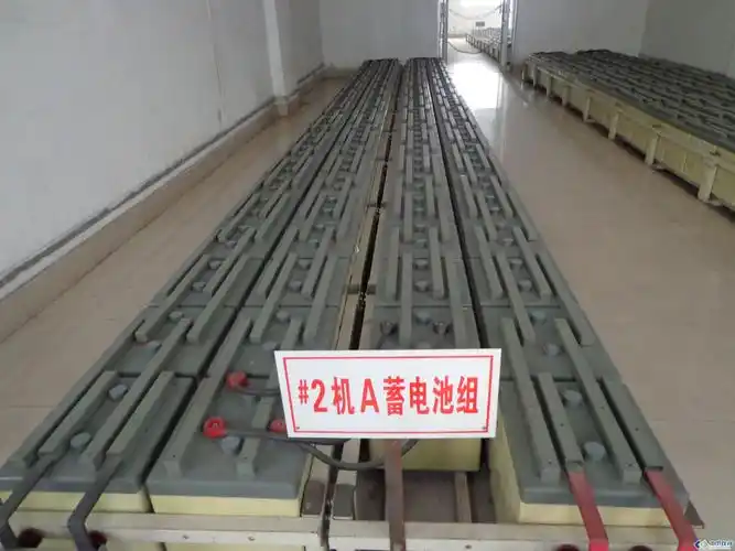 380配电室蓄电池组.jpg