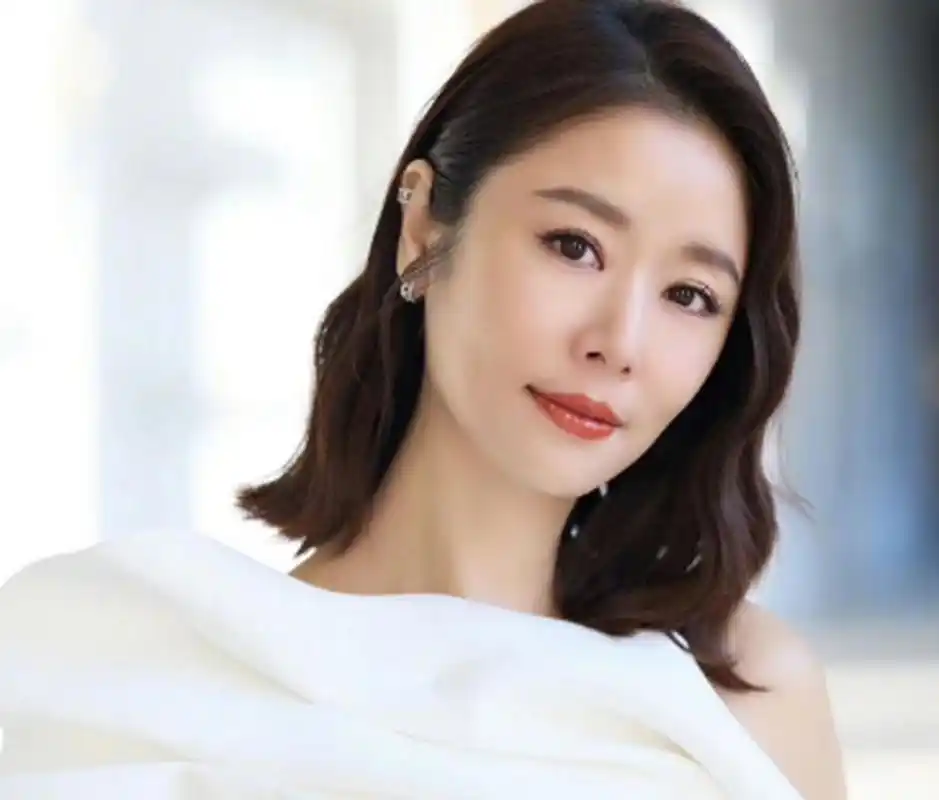 近日,有媒体曝林心如给日本捐款150万,林心如官方后援会出面发声,回应