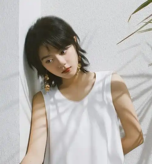 赵今麦一直都是短发?看她梳了大背头后,才知啥叫"炫酷"