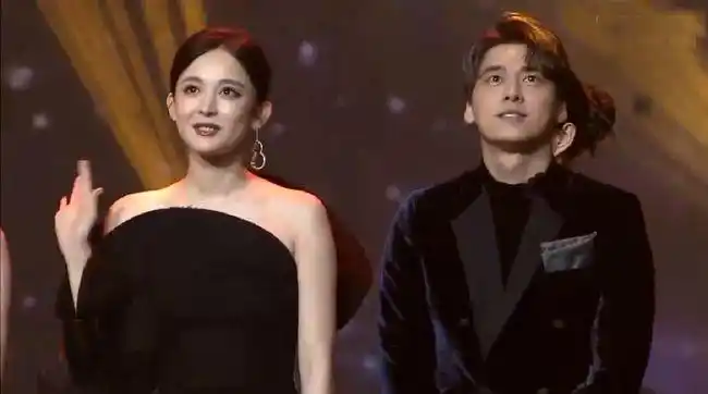 李易峰与江疏影古力娜扎王子文同台领奖一句调侃却令她有些尴尬