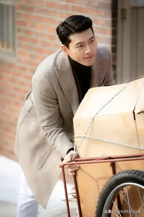 这样的玄彬谁抵得住!一被夸帅就高萌害羞