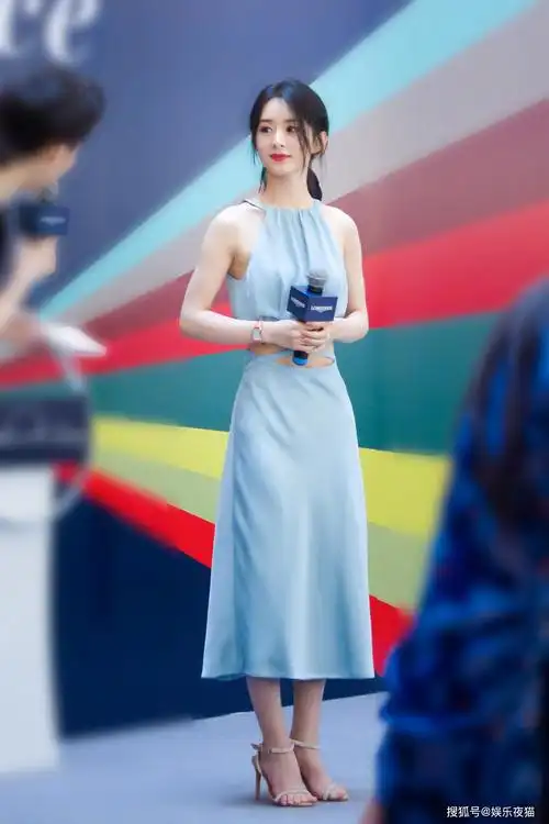 赵丽颖大片,宛如花仙子,白色透视纱裙唯美意境