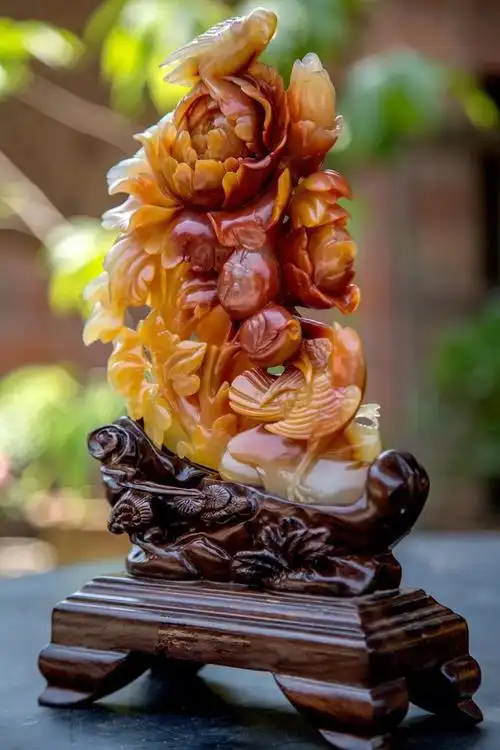 金寨之星王建国一个能叫金寨玉大放异彩的玉雕大师