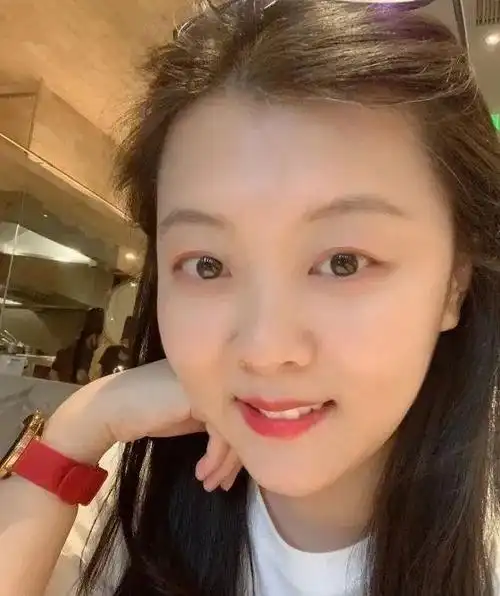 周村区融媒体中心fm94.2主持人——晓青