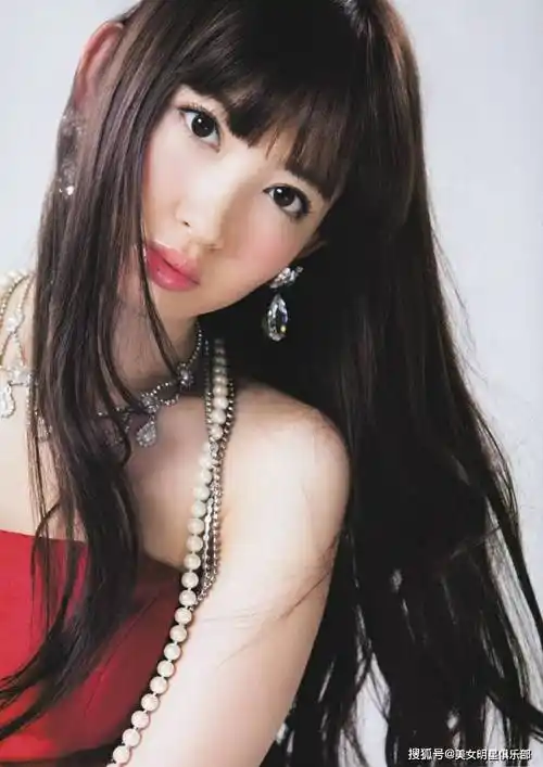 34岁小岛南,性感无比妩媚风情,太赞了!