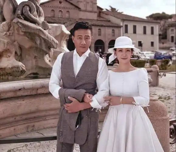 胡军:出道32年清清白白,现因代言声誉受损,他的晚节能保住吗?