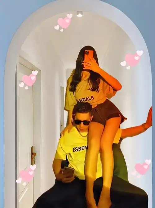 情侣拍照来咯!男友力爆棚!艾特男友来拍!太好看了!#拍照姿势 - 抖音