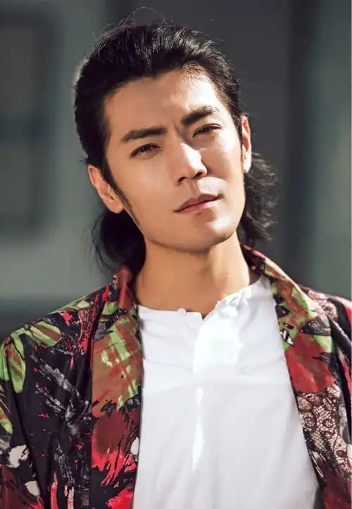 帅哥明星季晨时尚帅气图片 _ 图片网