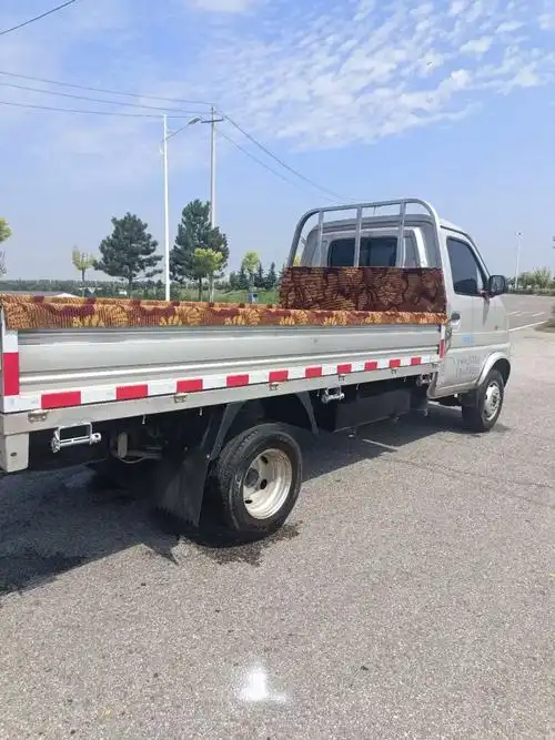 18年9月上户长安新豹单排后双轮,1.5排量,空调,助力方向 - 抖音