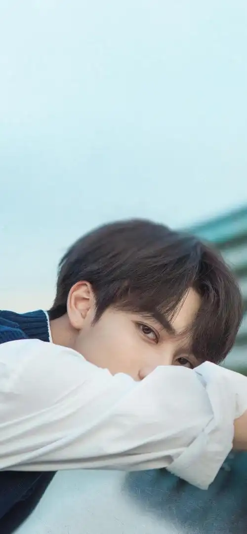 林彦俊帅气明星写真抖音流行的壁纸