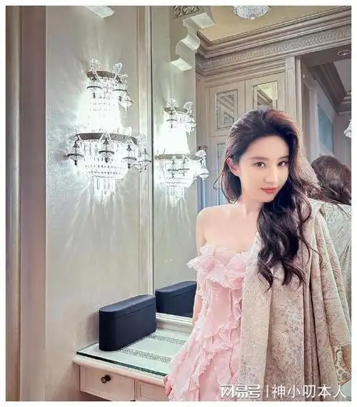 全球唯一八星级酒店,房价最高一晚7万|娱乐圈|女明星_网易订阅