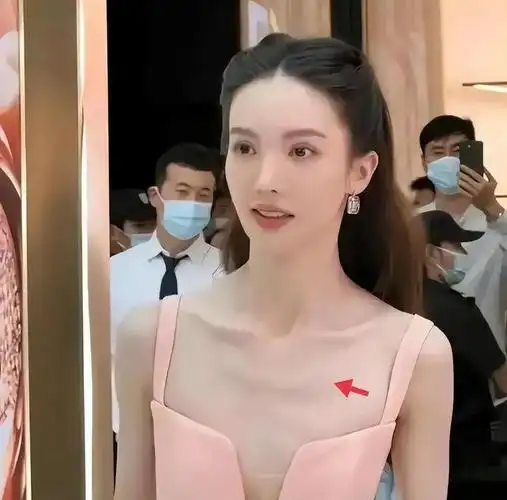 娱乐圈那些超级瘦的女明星,个个像麻杆,网友:不好看