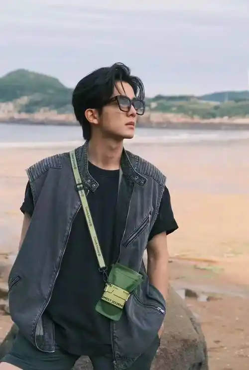 夏日严选男友风:没有动脑,全靠技巧