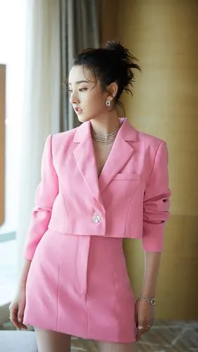 宋祖儿粉色西装高清手机壁纸-明星-手机壁纸下载-美桌网