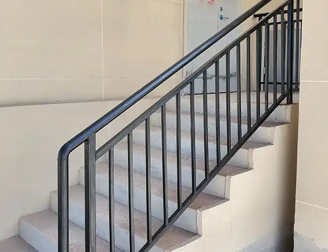 雅安不锈钢栏杆-雅安金属栏杆-雅安铁艺栏杆厂家-重庆坚美金属制品有