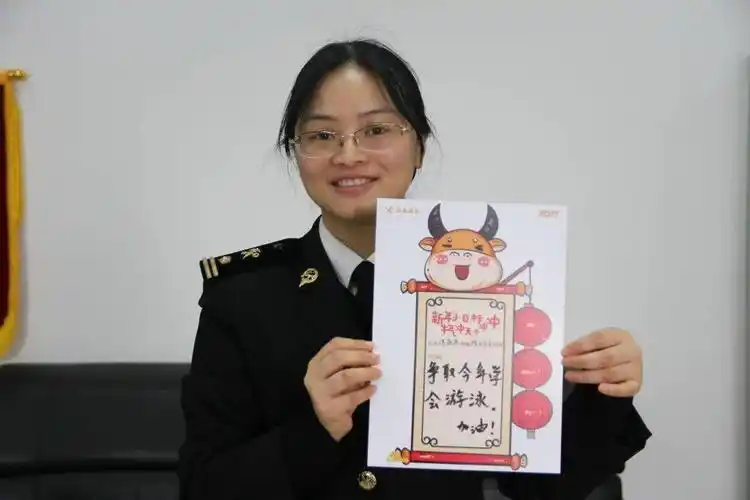 监控二科 杨帅:参加两个全程马拉松并完赛跨境电商科 夏振国:减到70