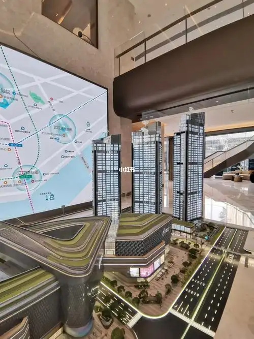 武汉恒隆广场  #江汉路步行街  #总裁公寓  #航空路