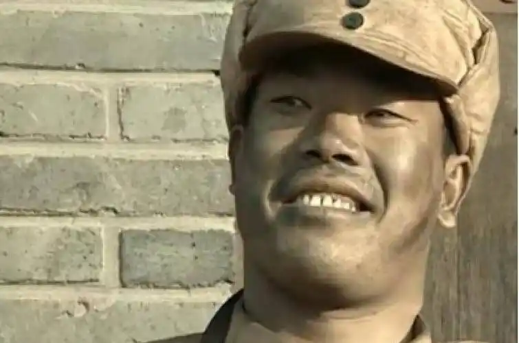 强,团队意识也很强烈,但他最强大的地方还是他的演技,无论是得意的笑