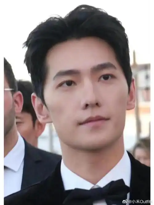 杨洋已经快32了