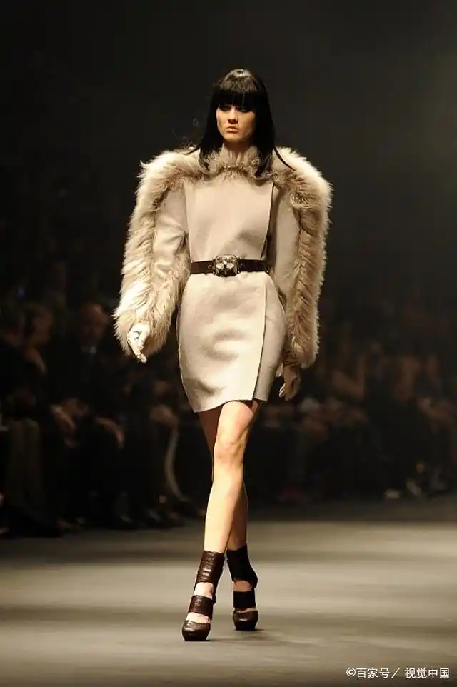 魅力时装秀:走秀场景美轮美奂,穿搭风格新潮时尚,潮流感十足