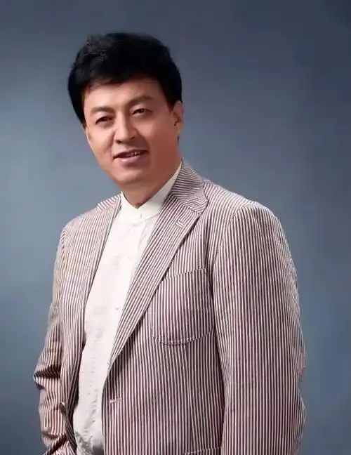 歌唱家吕继宏:63岁未婚无儿无女,却和不婚不育的张也在一起21年_声乐