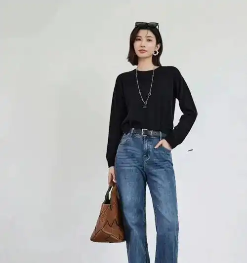 黑色毛衣搭配这5种颜色真真显高级