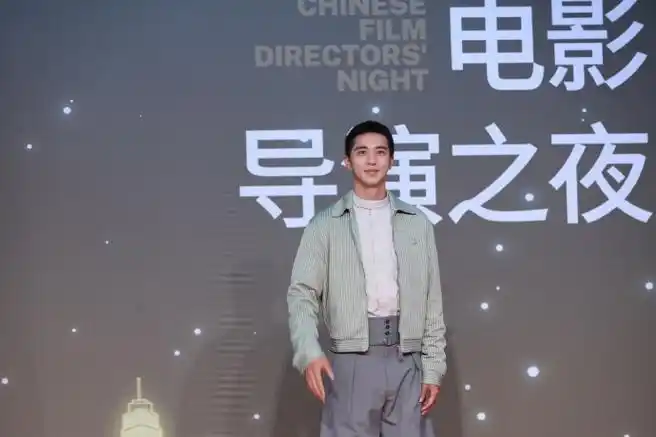 许魏洲清爽绿外套#许魏洲超话中国导演电影之夜红毯