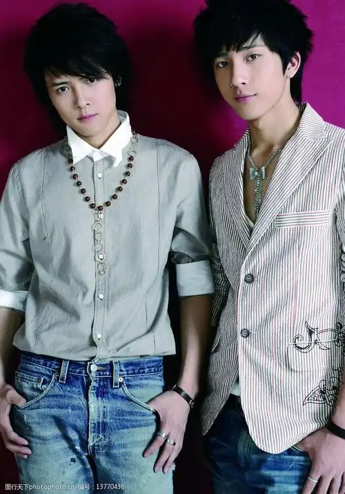 付辛博井柏然图片