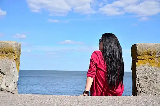 海滩背影图片_海滩背影图片大全_海滩背影图片下载