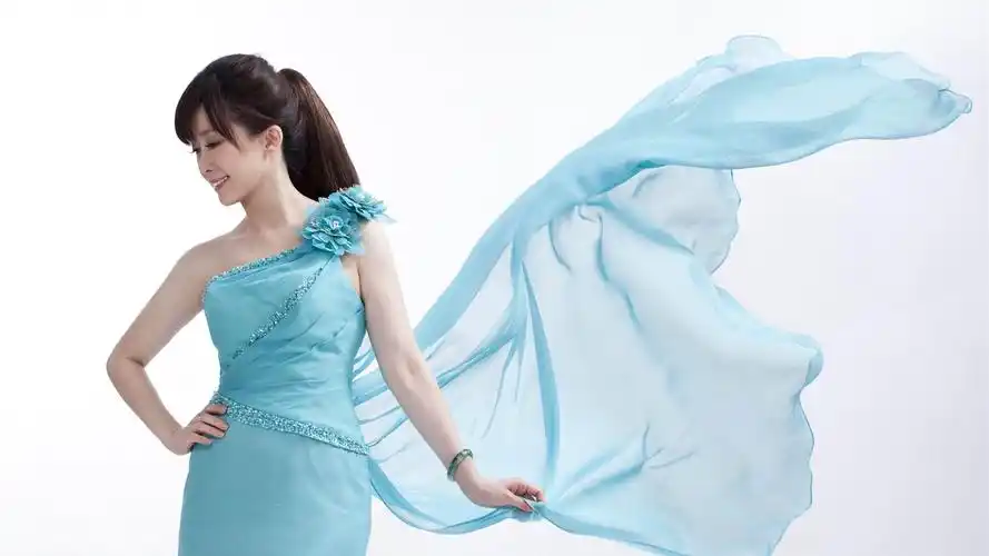 性感女神孟庭苇写真高清电脑桌面壁纸