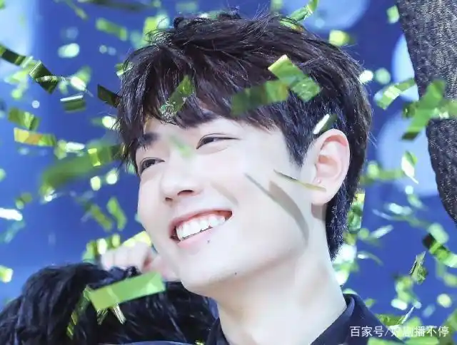 肖战的笑简直是迷死人的毒药,粉丝表示无法抗拒
