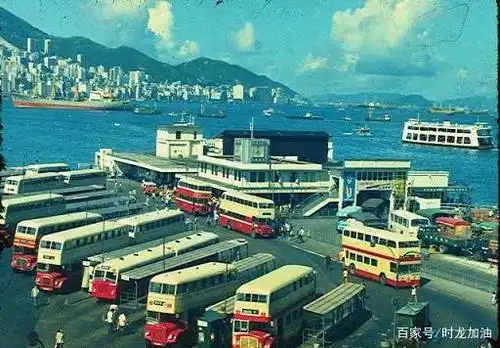 80年代香港巴士站.