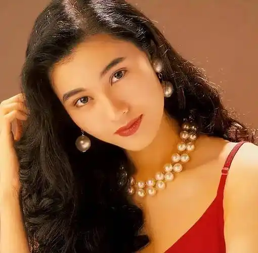 李嘉欣近照曝光,精致妆容宛若少女,52岁年龄真的不相符_人生_图片