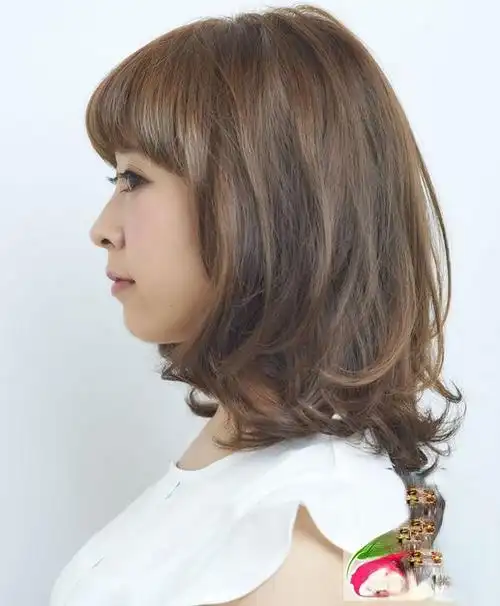 齐肩中长短发lob头 知性气质女生发型图片