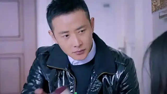 克拉恋人:雷奕明老霸气了,帮高雯出头,傲娇地离场