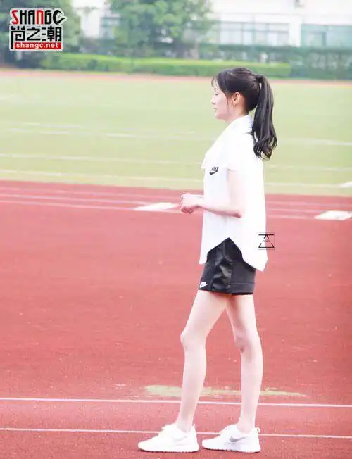 郑爽身高多少? 揭秘郑爽的真实身高