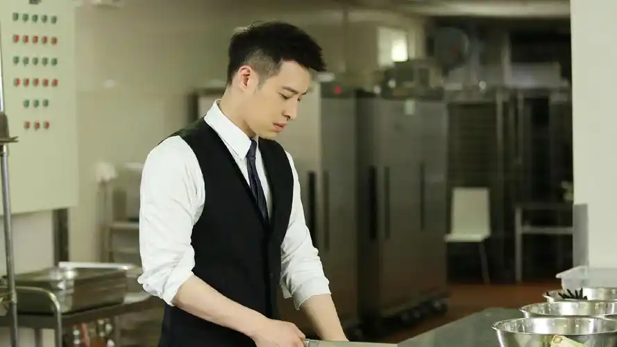 不得不爱胡骞予潘玮柏帅气剧照壁纸下载