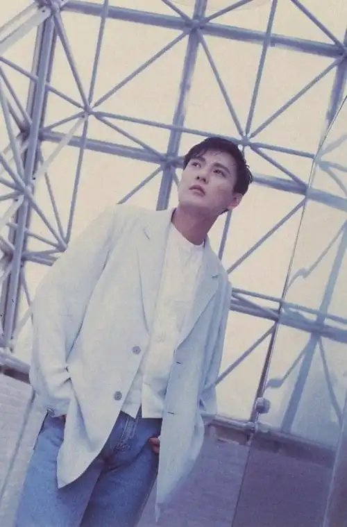 考古上世纪90年代末顶流张信哲