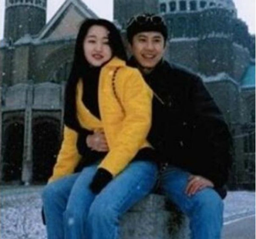 送200万保时捷,杨钰莹对他一见钟情,赖文峰究竟有多大魅力?