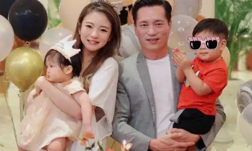 41岁女演员安以轩罕见炫富与老公陈荣炼的爱情故事被扒