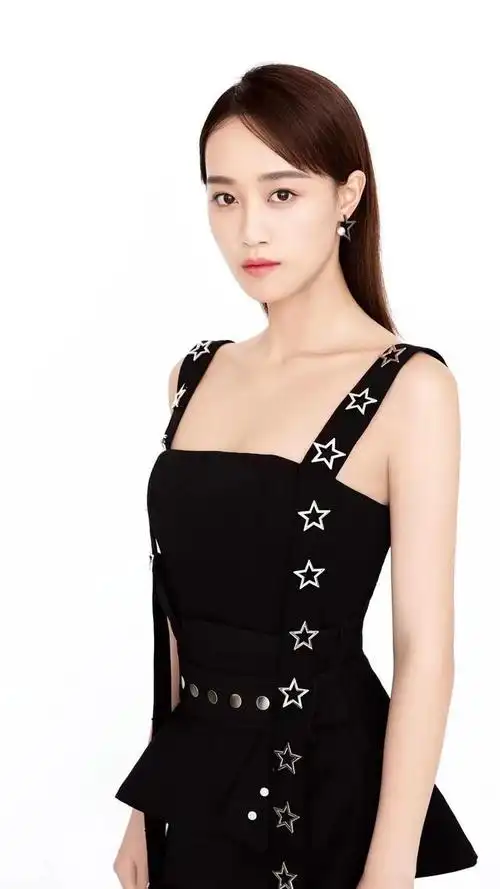 蓝盈莹美女写真1990年4月16日出生于上海中国内地影视女演员