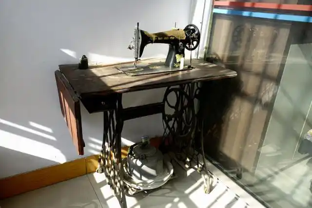 80年代4个怀旧老物件,个个是经典记载着岁月更替,你认识几个?