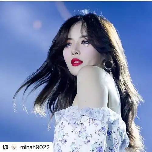 看完泫雅代言ck内衣的宣传照,我想知道多少人馋她身子.